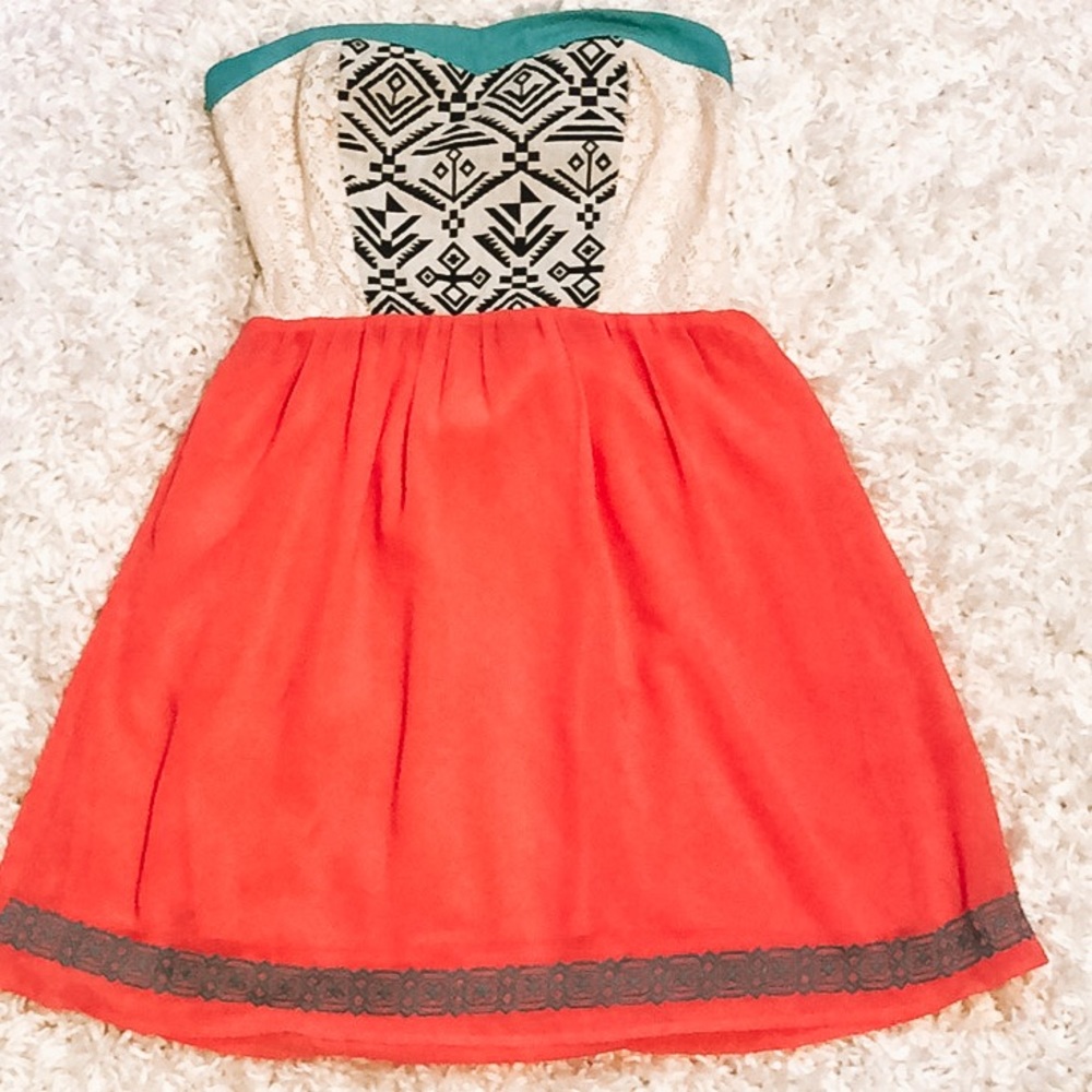 🌟Strapless Bright Coral & Ivory Printed Dress